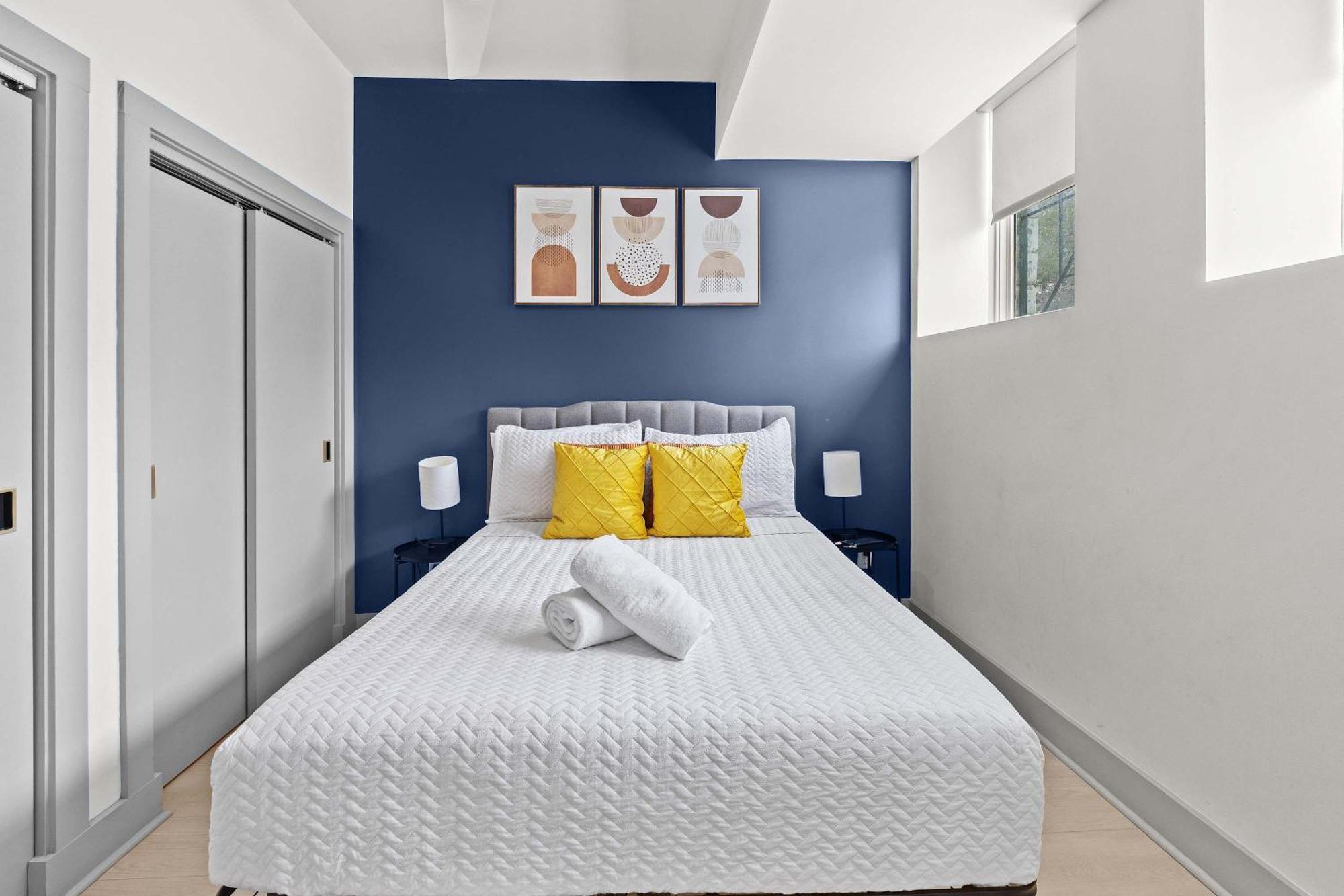 Modern Space In The Vibrant #110 Apartment *